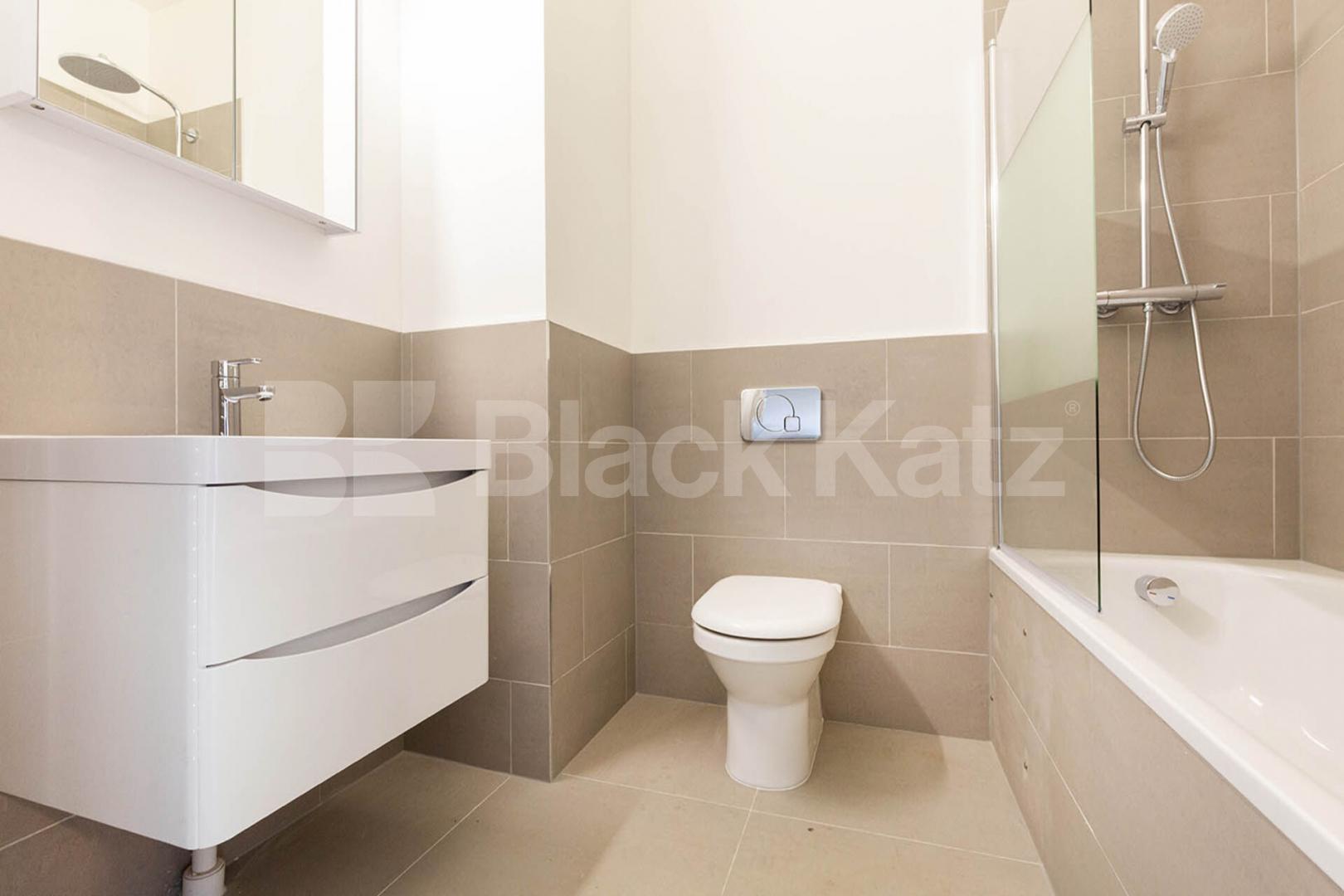 Prime live work unit in Dalston / Haggerston in the iconic Ability plaza Ability Plaza - Kingsland Road, Dalston / Haggerston